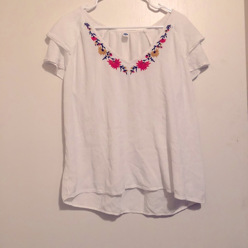 Ruffle sleeve floral blouse